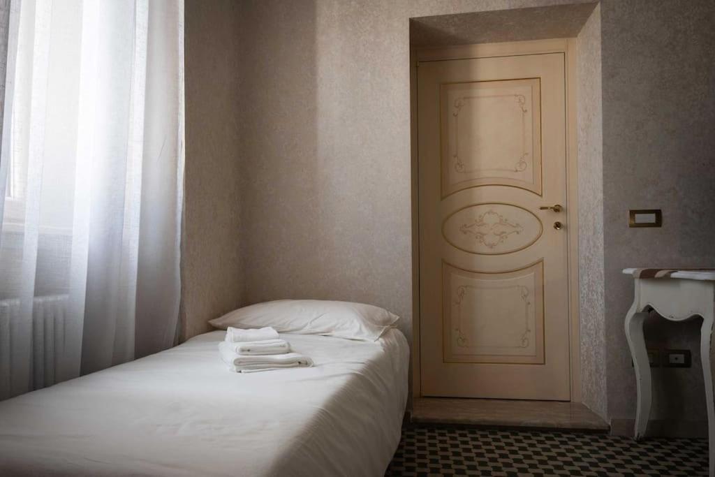 Merulana Penthouse: 5 Minutes Walk From Colosseum Екстериор снимка
